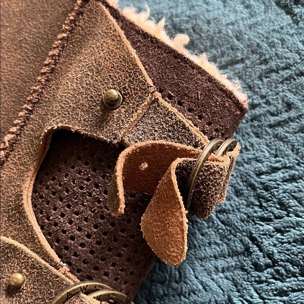 BearPaw Brown Distressed Suede Boots